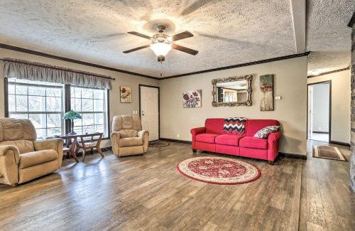 Rutland House | Lovely Sadieville Retreat with Deck and Grill!