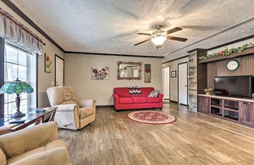 Rutland House | Lovely Sadieville Retreat with Deck and Grill!