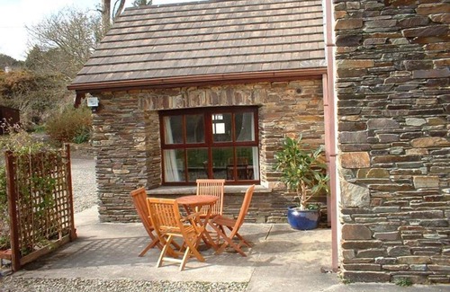 Leap House | Lovely Sea View Apartment in Rineen - 4 Guests