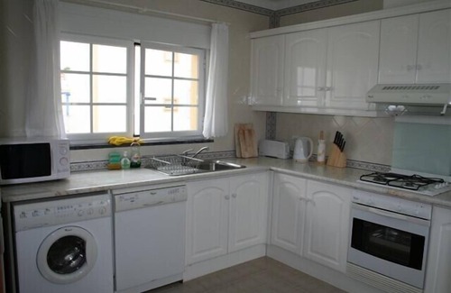 Praia del Rei Apartment | Lovely Silver Coast 2 Bed Apartment with Sea View-Praia D'El Rey