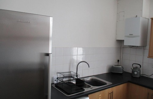 Ryde Apartment | Lovely Spacious 3 Bedded First Floor Apartment