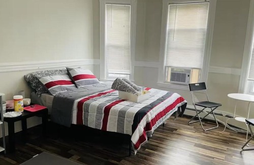 Dorchester House | Lovely stay close to the redline and Boston Downtown