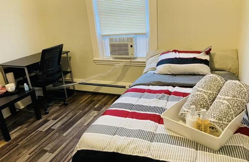 Dorchester House | Lovely stay close to the redline and Boston Downtown