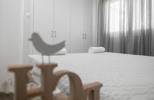 Oroklini Apartment | Lovely Studio by the Beach