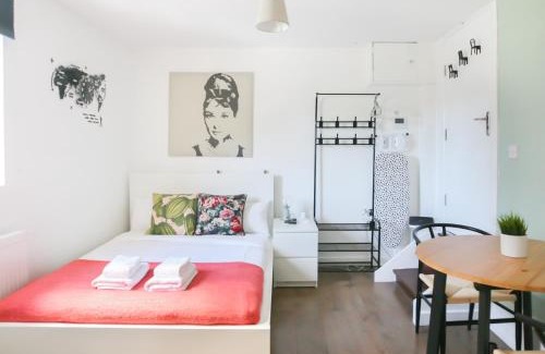 Hackney Apartment | Lovely Studio Flats In Dalston