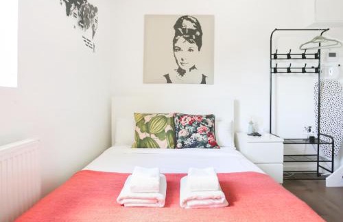 Hackney Apartment | Lovely Studio Flats In Dalston