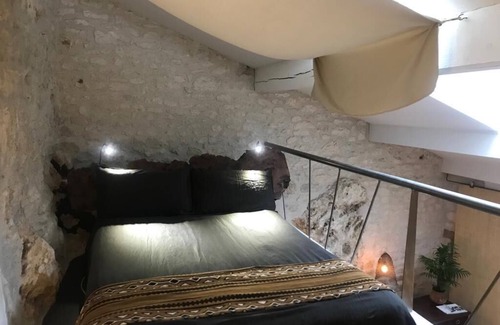 Lendou-en-Quercy Apartment | Lovely studio in French countryside of Quercy Blanc, Lot, France