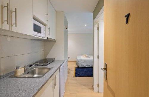 Alvalade Apartment | Lovely studio fully equipped near subway N7