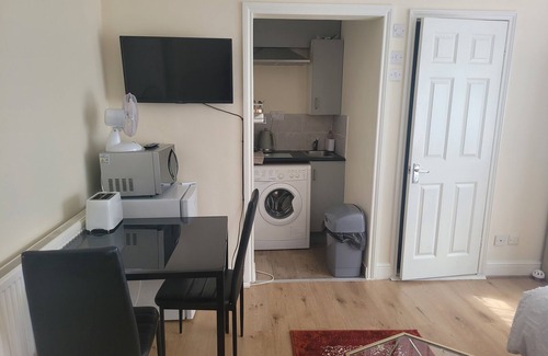 Reading House | Lovely Studio in Town Centre