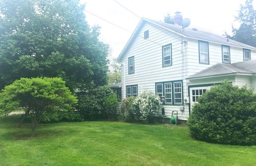 Madison Center House | Lovely summer cottage. Steps to the water, The Beach Club, and close to town.