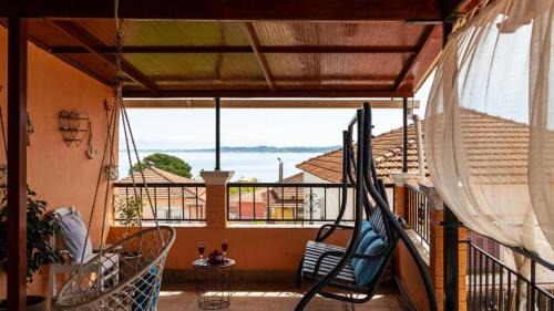 Petriti House | Lovely Traditional House