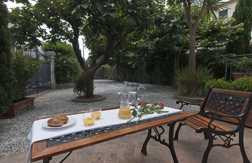 Caprona Villa | Lovely Tuscany in Villamorosa