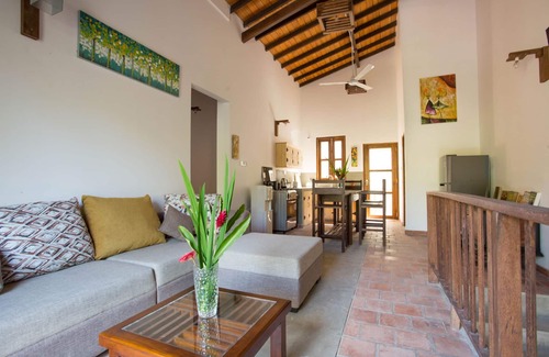 Unawatuna Apartment | Lovely Two Bedroom Apartment near Unawatuna beach.
