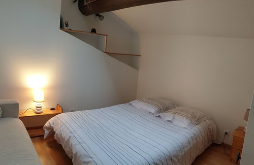 Noyers-sur-Jabron Apartment | Lovely vacation home La magnanerie