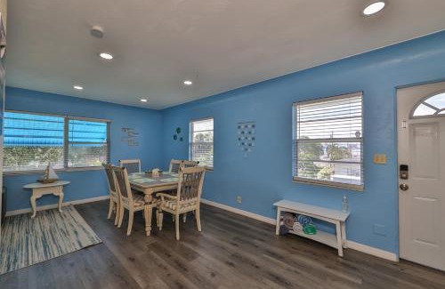 Gulfport Apartment | Lovely vacation home 1 block from beach & downtown Gulfport
