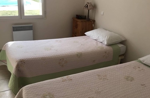 Coex Villa | Lovely villa with private heated swimming pool sleeps up to 9