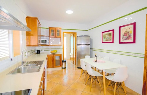 Sa Torre Villa | Lovely villa with WiFi and air conditioning