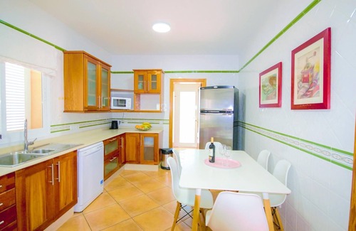Sa Torre Villa | Lovely villa with WiFi and air conditioning