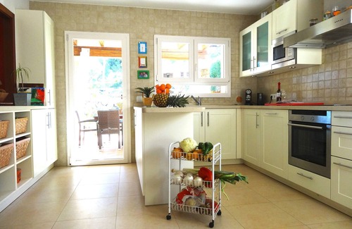 Santa Ponsa Ski Chalet | Lovely Villa In Mallorca, Santa Ponsa. Bright and sun lit all day.