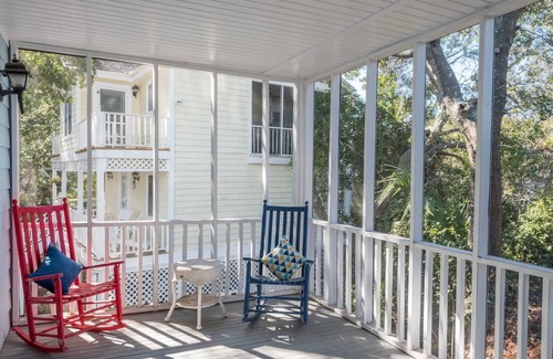 Pelican Bay House | Lovely Wild Dunes home with golf cart and pool access - one block to the beach