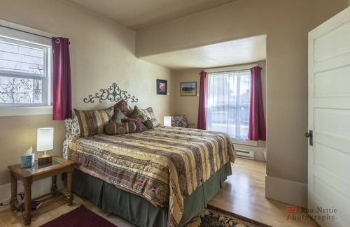 Powell House | Lovely Wyoming DreamInn' in-town home