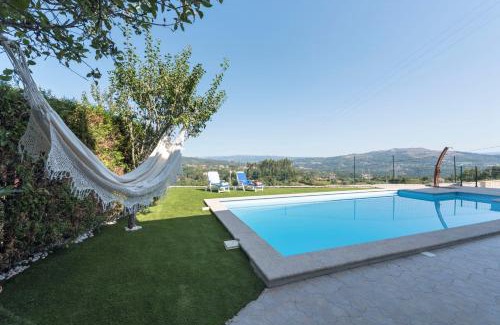 Penafiel House | LovelyStay - Casa Guimas