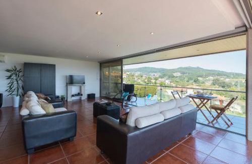 Penafiel House | LovelyStay - Casa Guimas