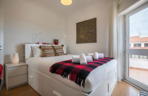Santa Maria e Sao Miguel Apartment | LovelyStay - Sintra Mountain View
