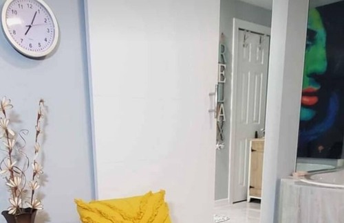 Harris Apartment | Lovers Lane/ Studio w/Jetted Hot Tub