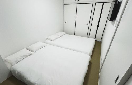 Nezu Apartment | LoveTokyo Easy Access Nezu Sunset House 根津駅徒歩1分 エレベーター 上野 谷中銀座 根津神社 東京大学 新宿 渋谷 銀座 築地 原宿近い