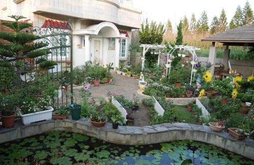 Huxi Bed & Breakfast | Loving Hut Paradise Island Vegan B&B