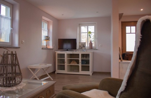 Leutersdorf Apartment | Lovingly furnished, quiet vacation apartment "LANDLUST" pet-friendly!