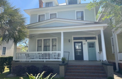 Eastside Apartment | Lower Level Executive Rental in Victorian District