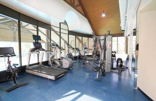 Oro-Medonte Apartment | Lower Level LuxSuite - 1min Walk from Heated Pool!