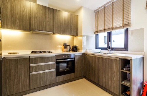Laguna Villa | LP101 - Private rooftop pool villa in Laguna for 9 people, near restaurants and shops