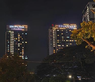 Downtown George Town Apartment | LS Tropicana 218*Sea View*1BR*Georgetown*King Bed