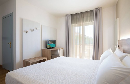 Villarios Hotel | Lu' Hotel Porto Pino