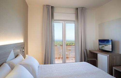 Villarios Hotel | Lu' Hotel Porto Pino