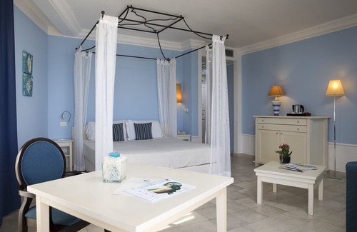 Carloforte Hotel | Lu' Hotel Riviera - Carloforte