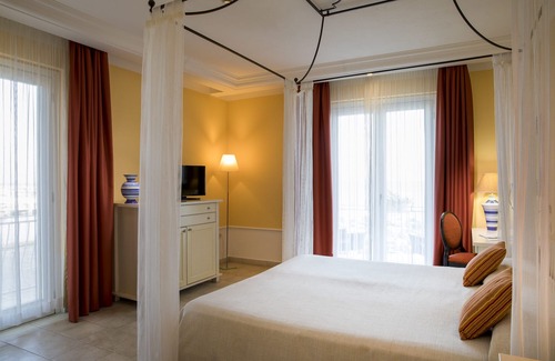 Carloforte Hotel | Lu' Hotel Riviera - Carloforte