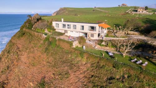 Alfoz de Lloredo House | Luaña Beach House