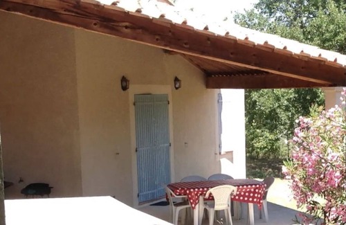 Menerbes House | Luberon - Vue Exceptionnelle - Location de Maisonnette 4 Personnes