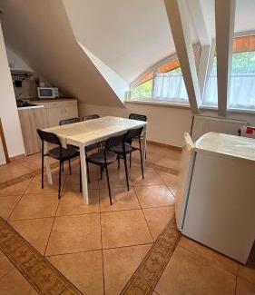 Sarvar Apartment | Luca vendégház 2