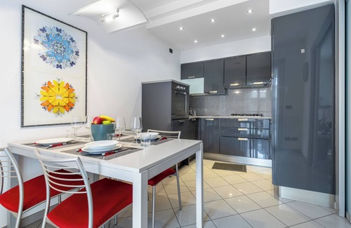 Alba Apartment | Luce Apartment with free parking