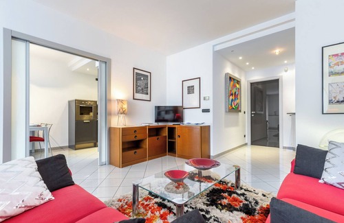 Alba Apartment | Luce Apartment with free parking