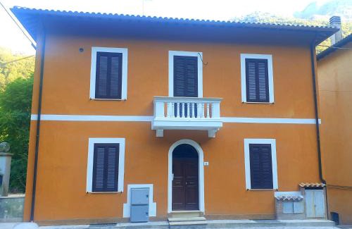 Terni Apartment | Luce Marmore
