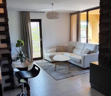 City Center Apartment | Lucia Exclusive with parking in the garage