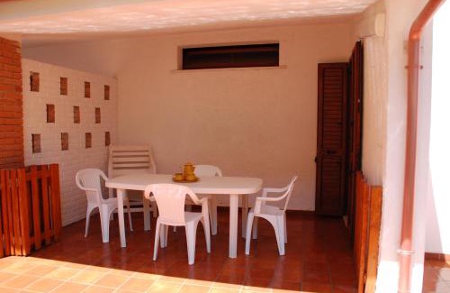 Porto Pino House | Lucia Holiday House Porto Pino