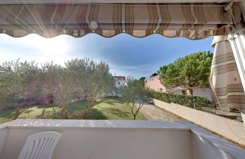 Turanj Apartment | Lucia & Laura Apartments by the sea - TURANJ Apartman 2