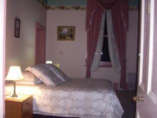 Latrobe Bed & Breakfast | Lucinda B&B
